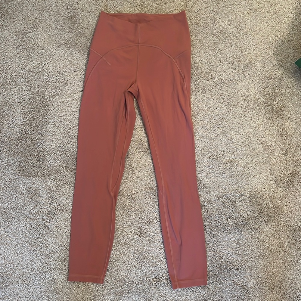 Lulu low on leggings. Size 6. Light pink.